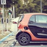 une voiture électrique